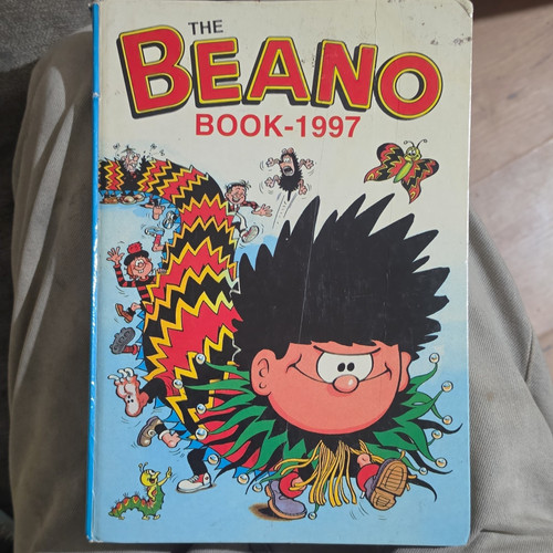 The beano book annuals 1989 - the,