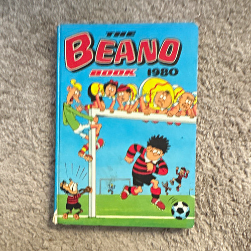Thompson the beano book - d,