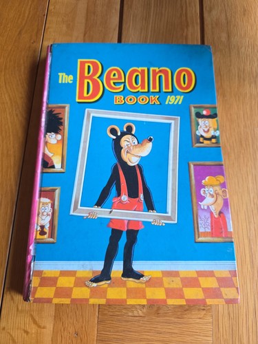 The beano book - beano,