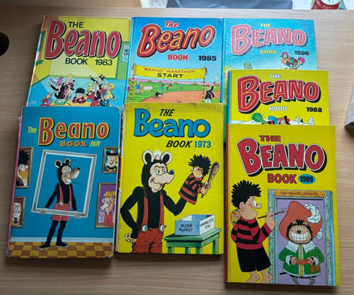 The beano book - book, annuals