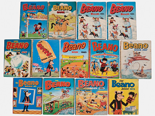 Vintage comic annuals - annuals, lot